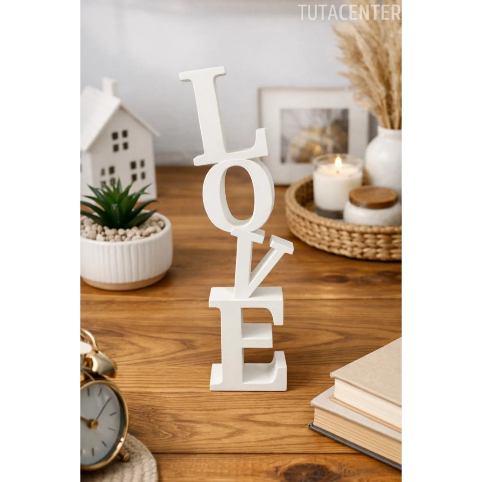 Dekoratif Love Yazısı Masa Üstü Love Yazılı Dekoratif Biblo Ve Masaüstü Dekor (Plastik)