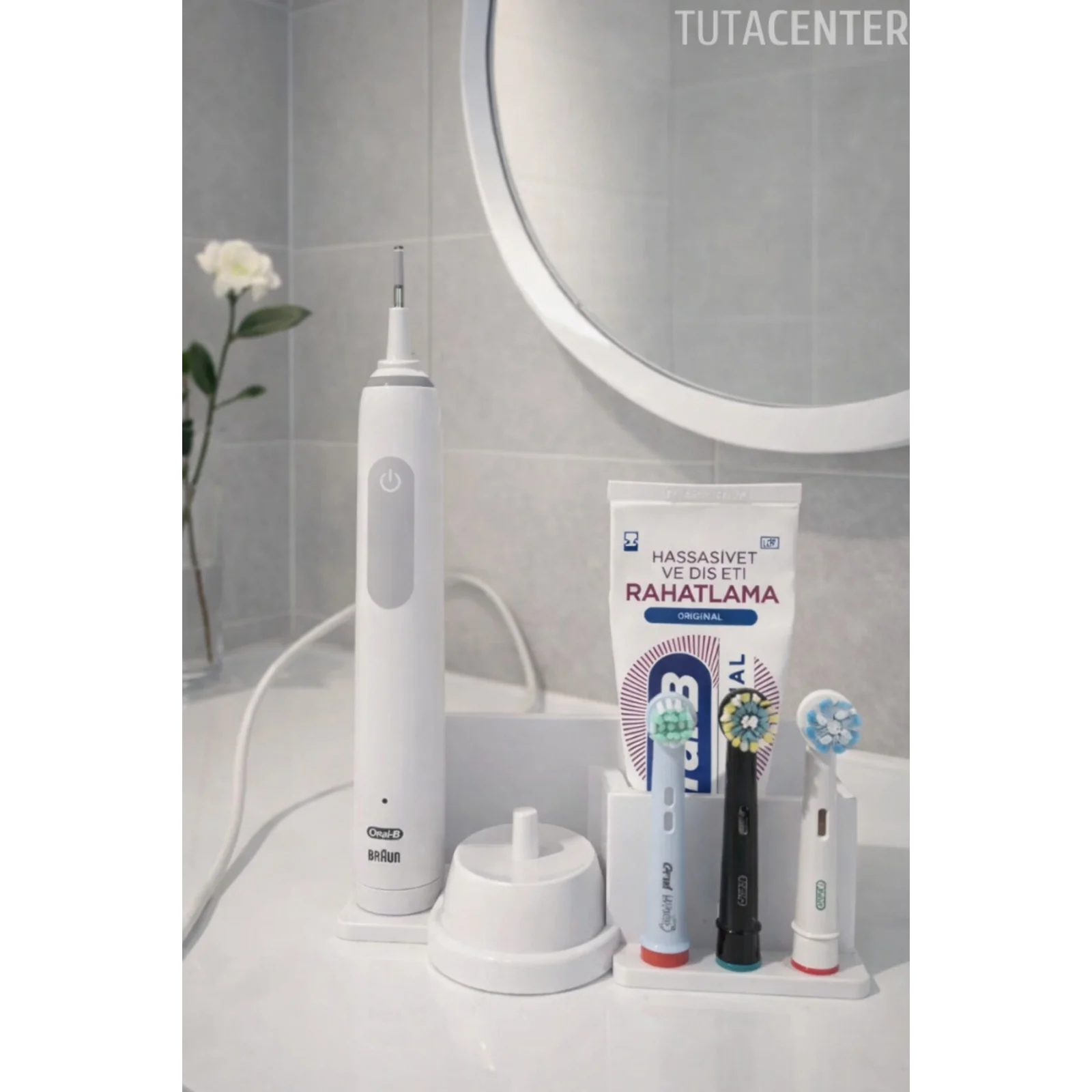 Şarjlı Diş Fırçası Standı – 3 Başlık + 1 Fırça + 1 Şarj Standı Yuvası + 1 Macunluk