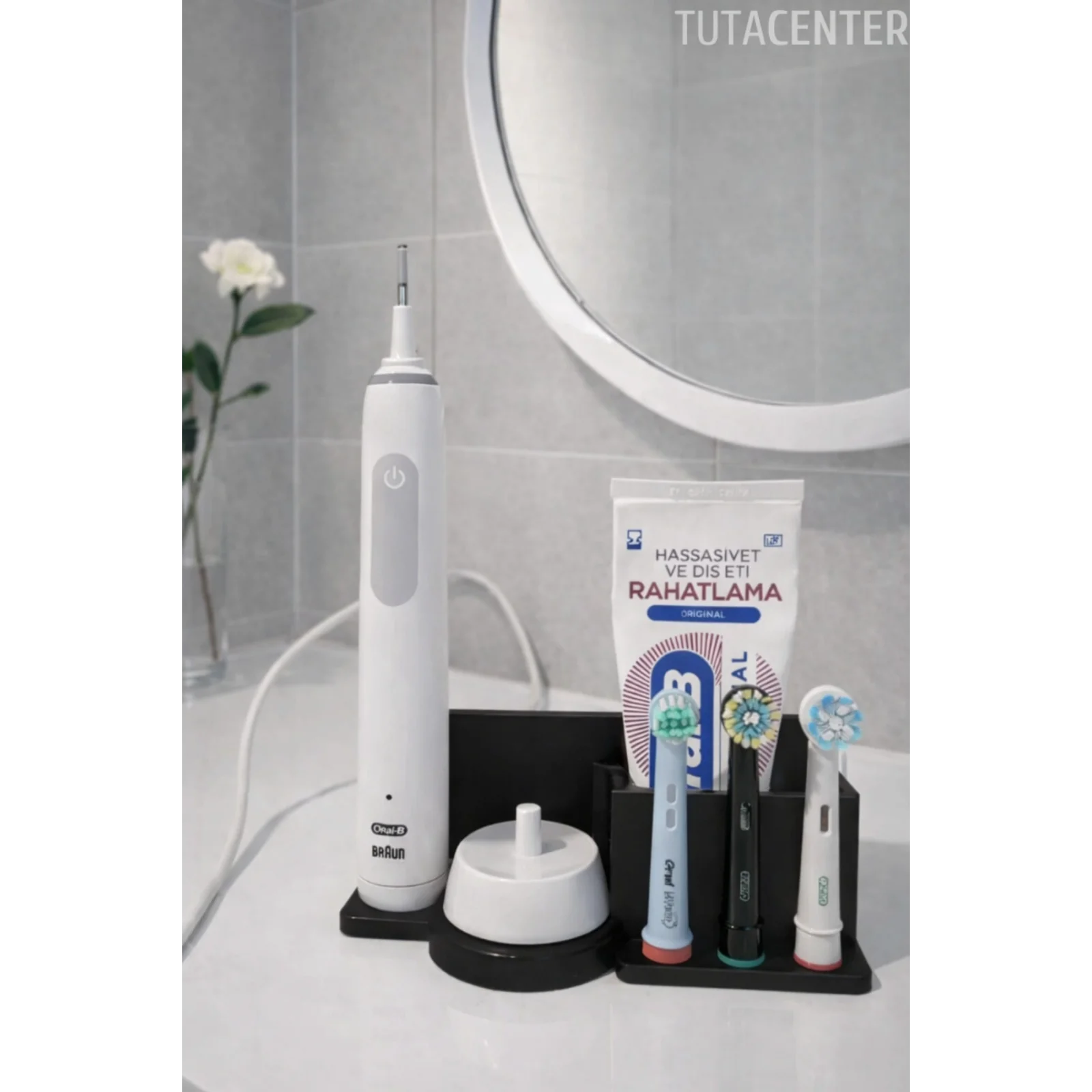 Şarjlı Diş Fırçası Standı – 3 Başlık + 1 Fırça + 1 Şarj Standı Yuvası + 1 Macunluk