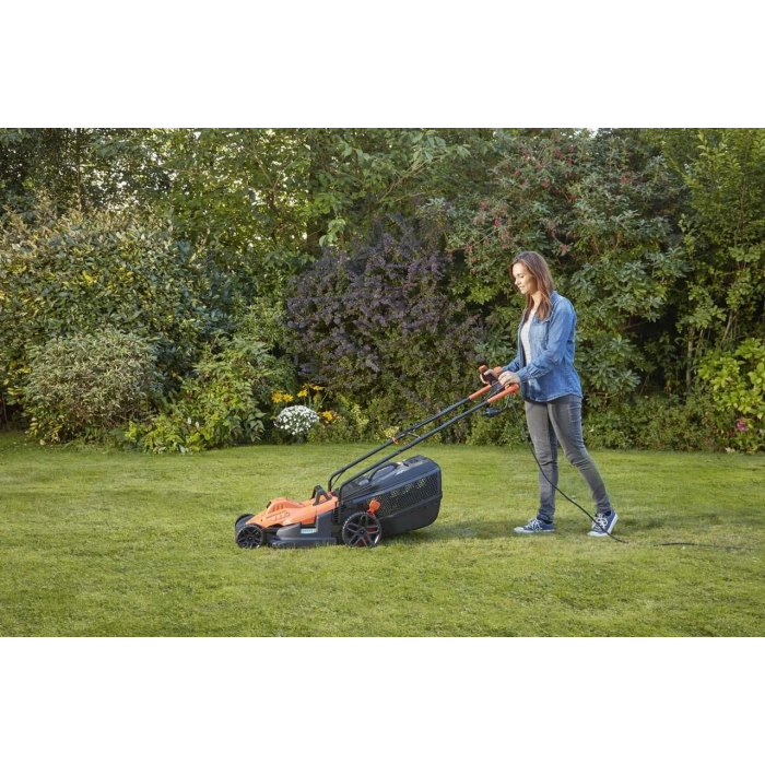 Black&Decker BEMW481BH 1800Watt 42cm Elektrikli Çim Biçme Makinası