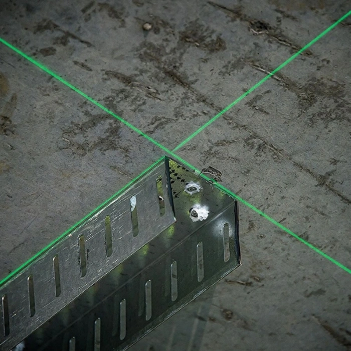 Dewalt DW088CG Profesyonel Yatay Dikey Yeşil Çizgi Çapraz Lazer