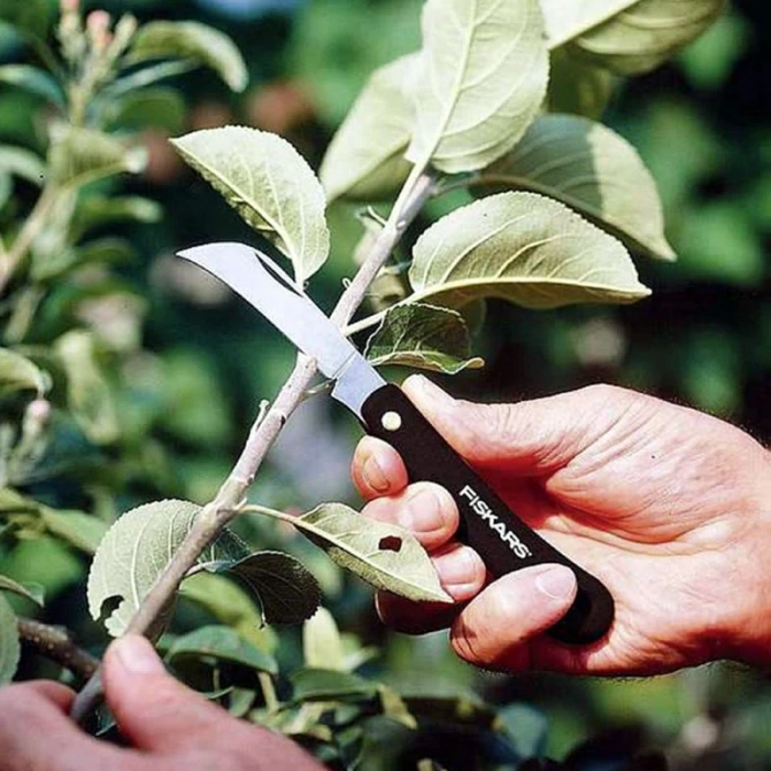 Fiskars 125880 K62 Kancalı Aşı Bıçağı Aşı Çakısı
