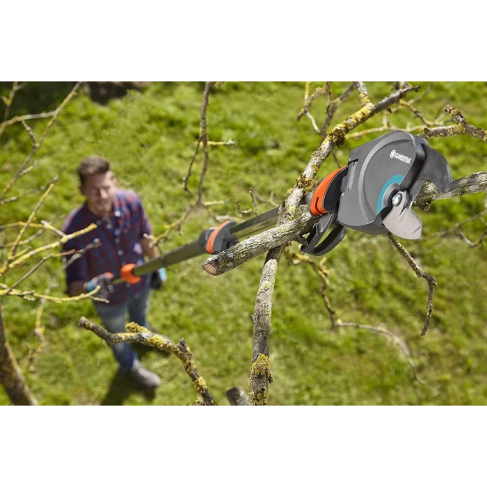 Gardena 12001 Teleskopik Yüksek Dal Budama Makası