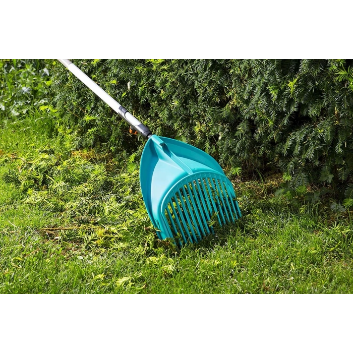 Gardena 3120 Çok Fonksiyonlu Bahçe Tırmığı Sapsız