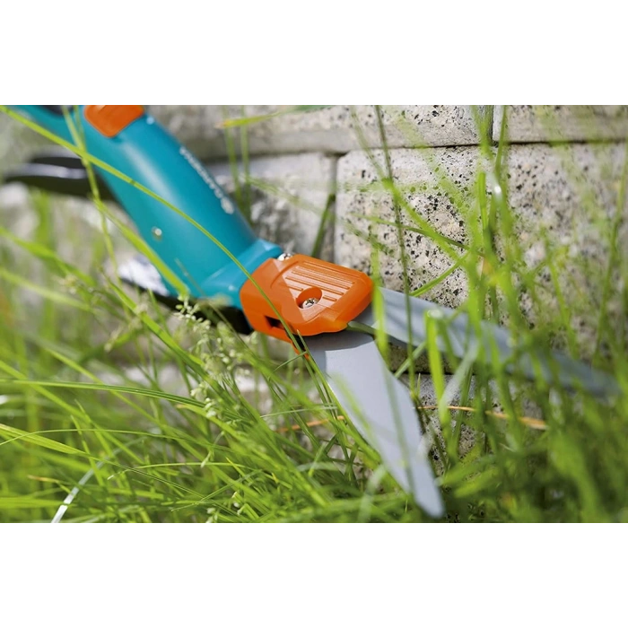 Gardena 8734 Çim Kenar Kesme Makası 360 Derece Dönebilir