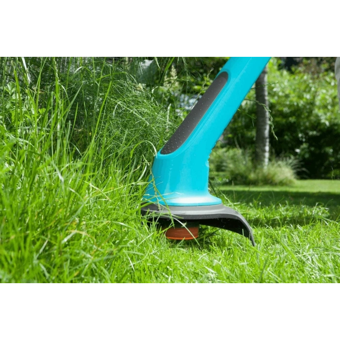 Gardena 9806 Smallcut Plus Kenar Kesme Makinesi