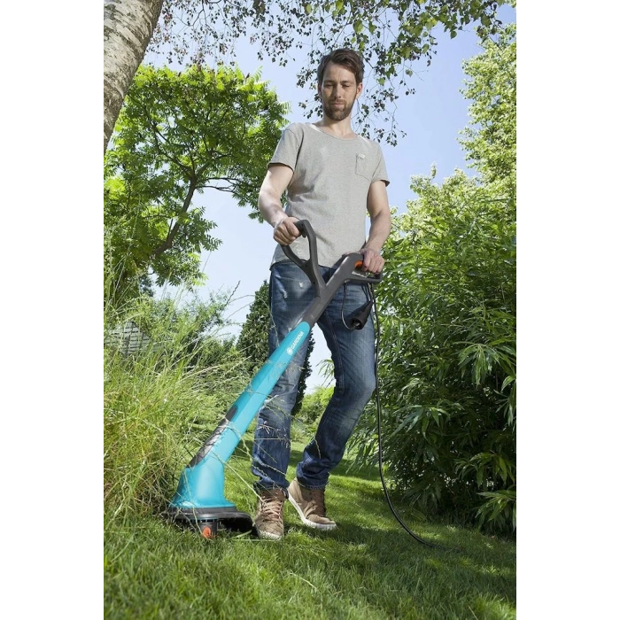 Gardena 9806 Smallcut Plus Kenar Kesme Makinesi