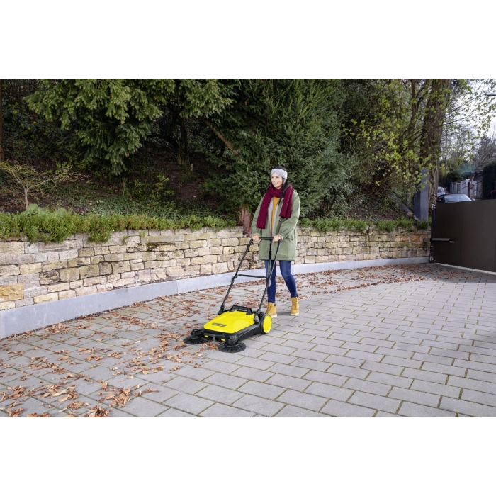 Karcher S4 Twin Dış Zemin Bahçe Süpürgesi Gırgır