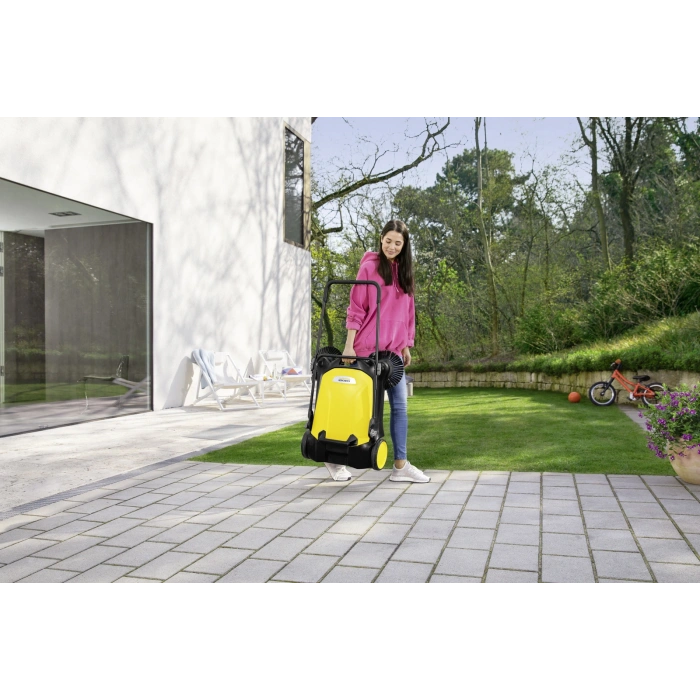 Karcher S4 Twin Dış Zemin Bahçe Süpürgesi Gırgır