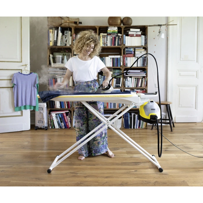 Karcher SC 4 Easyfix Iron Buharlı Temizleme Makinası Ütülü