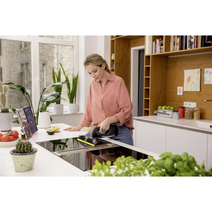 Karcher WV 5 Plus N Black Edition Şarjlı Cam ve Yüzey Temizleyici