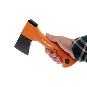 Fiskars X5 Kamp Baltası 121123
