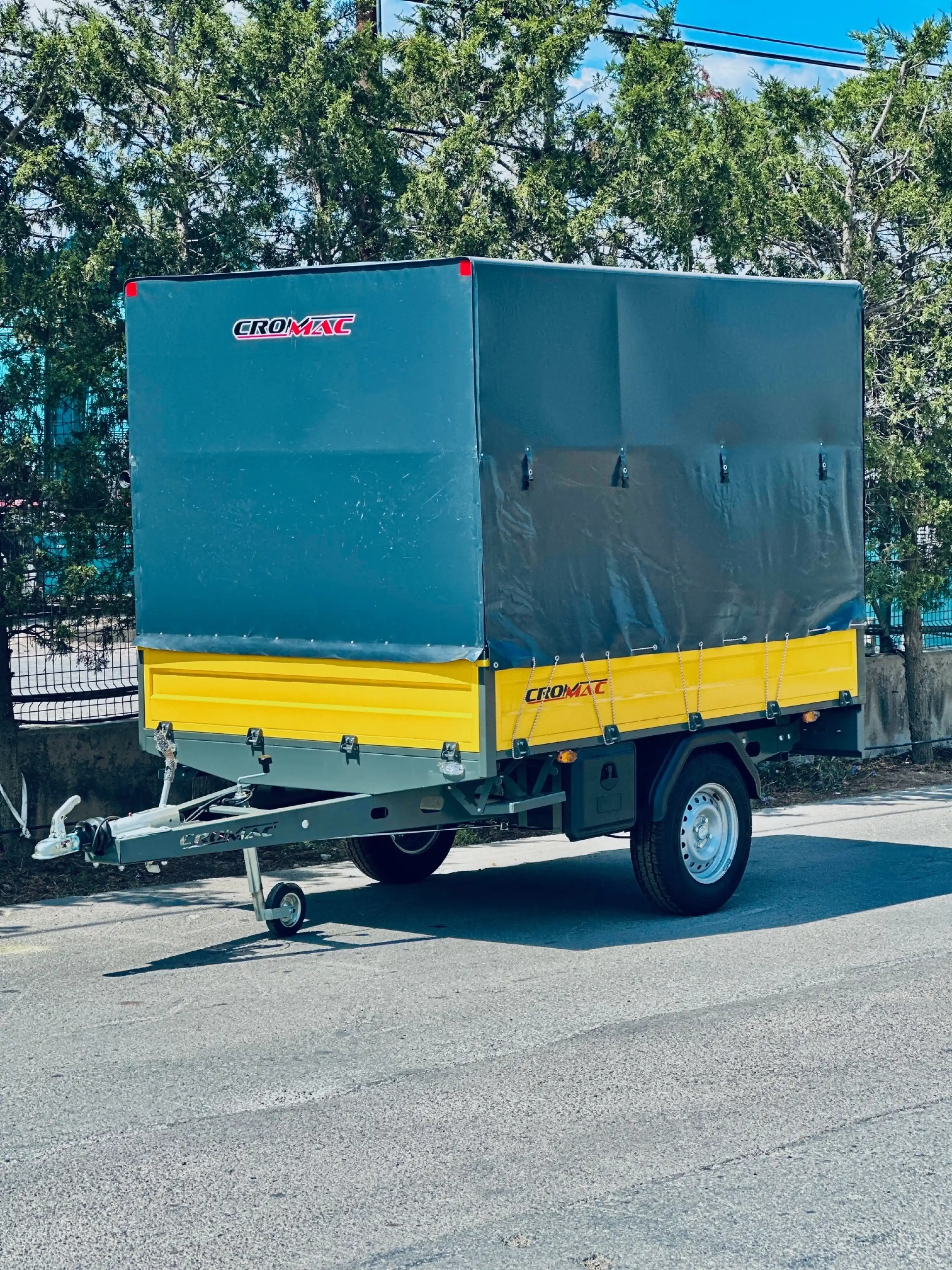 Crommac 1350 Kg Frenli Yük Römorku - Tenteli Model