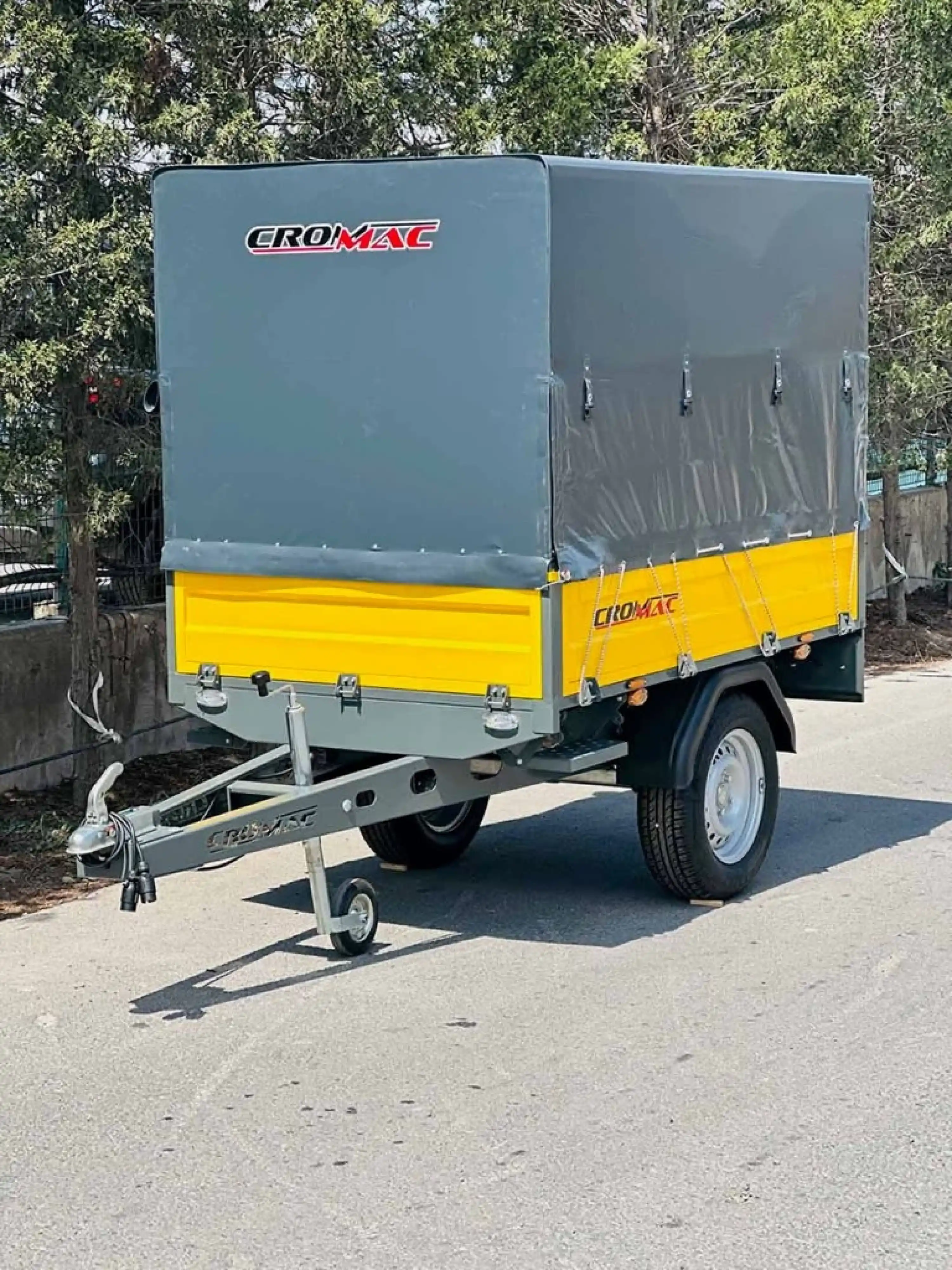 Crommac 750 kg Frensiz Yük Römorku - Tenteli Model