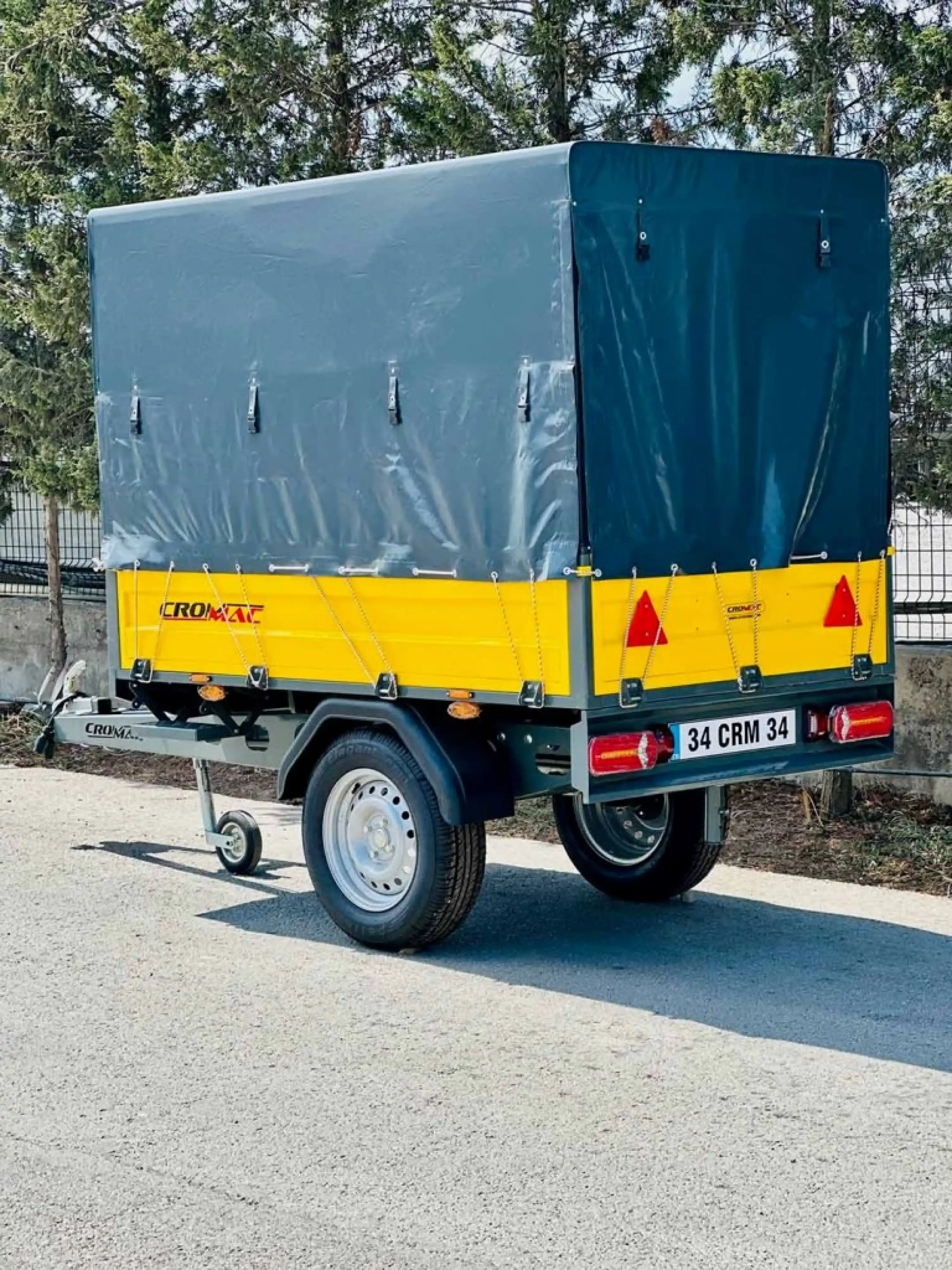 Crommac 750 kg Frensiz Yük Römorku - Tenteli Model