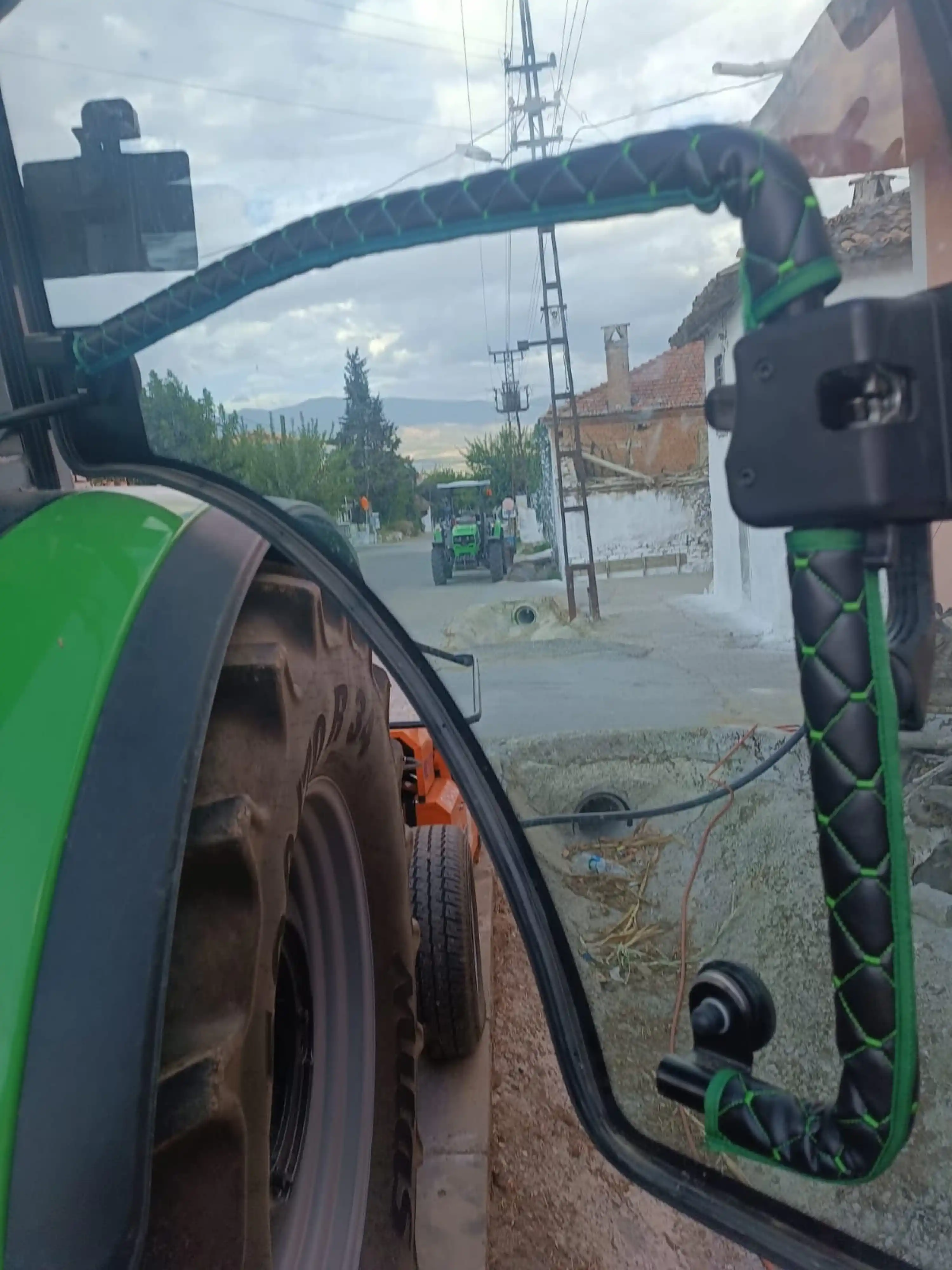 Deutz Fahr 4050E - 4055E - 4065E - 4075E - 4080E - 4090E - 4100E Serisi - İç Döşeme - Kabin Paspasları