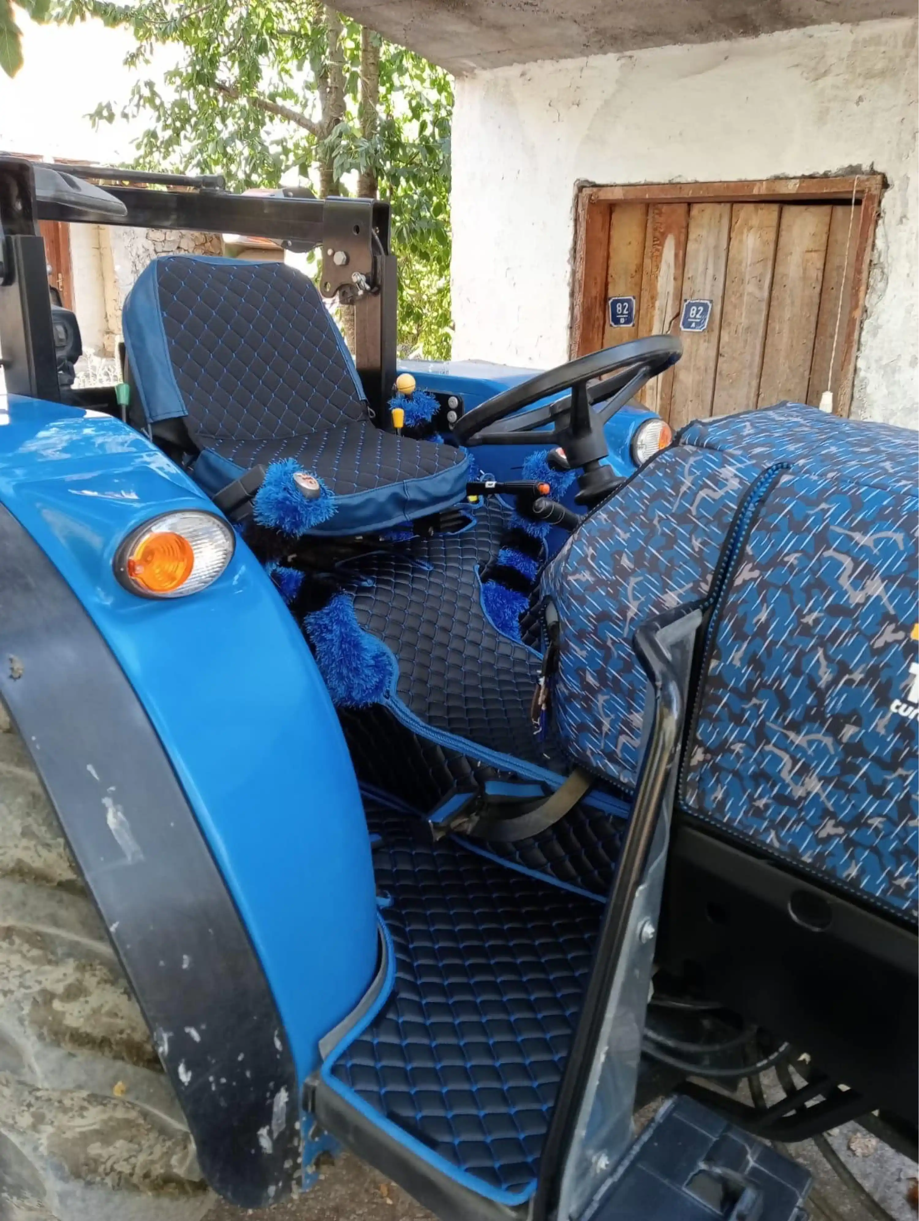 New Holland 4. Serisi - İç Döşeme - Kabin Paspasları