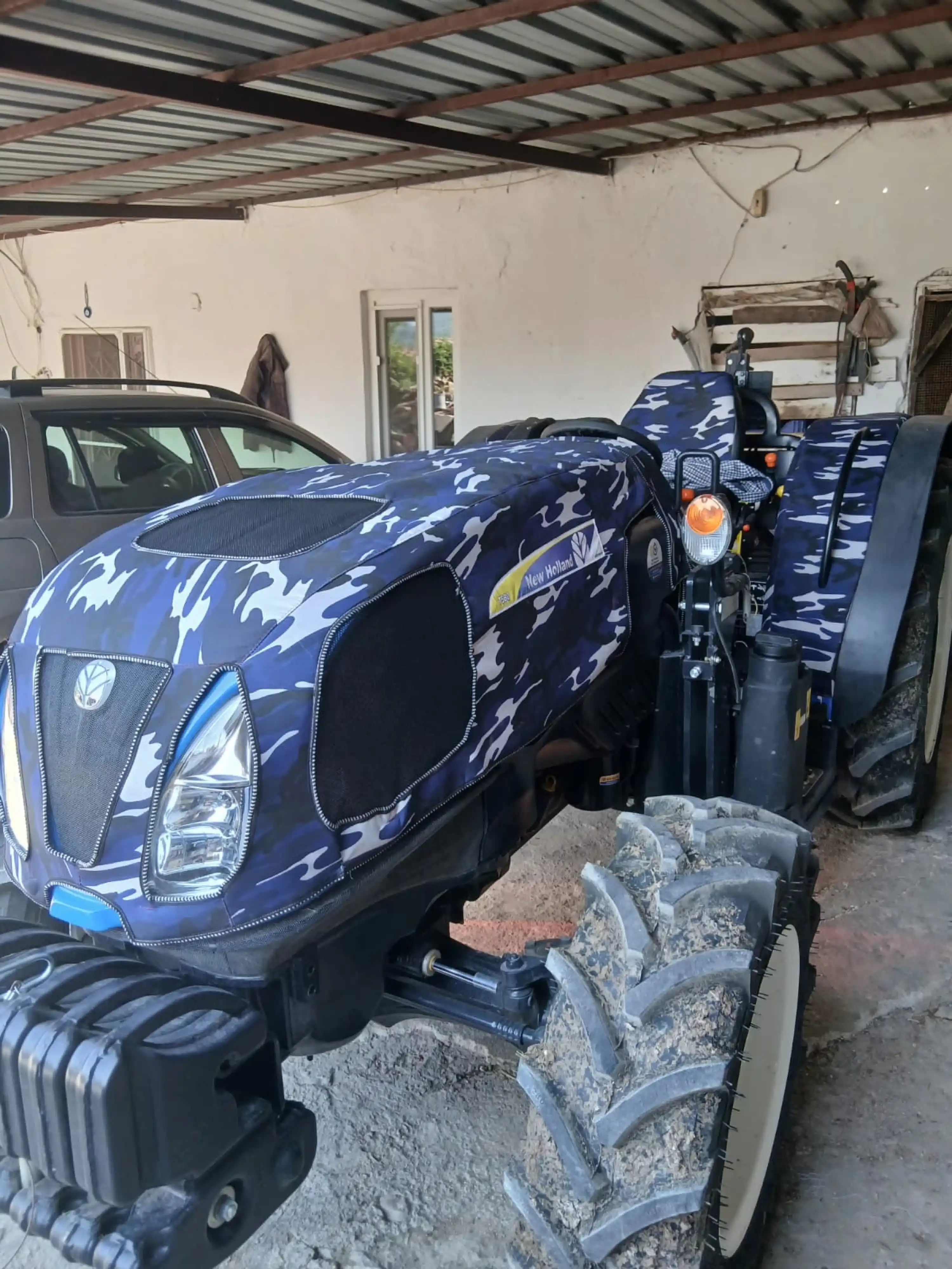 New Holland T 480 2013 - 2022 Traktör Traktör Kaput - Koltuk - Çamurluk Full Takım