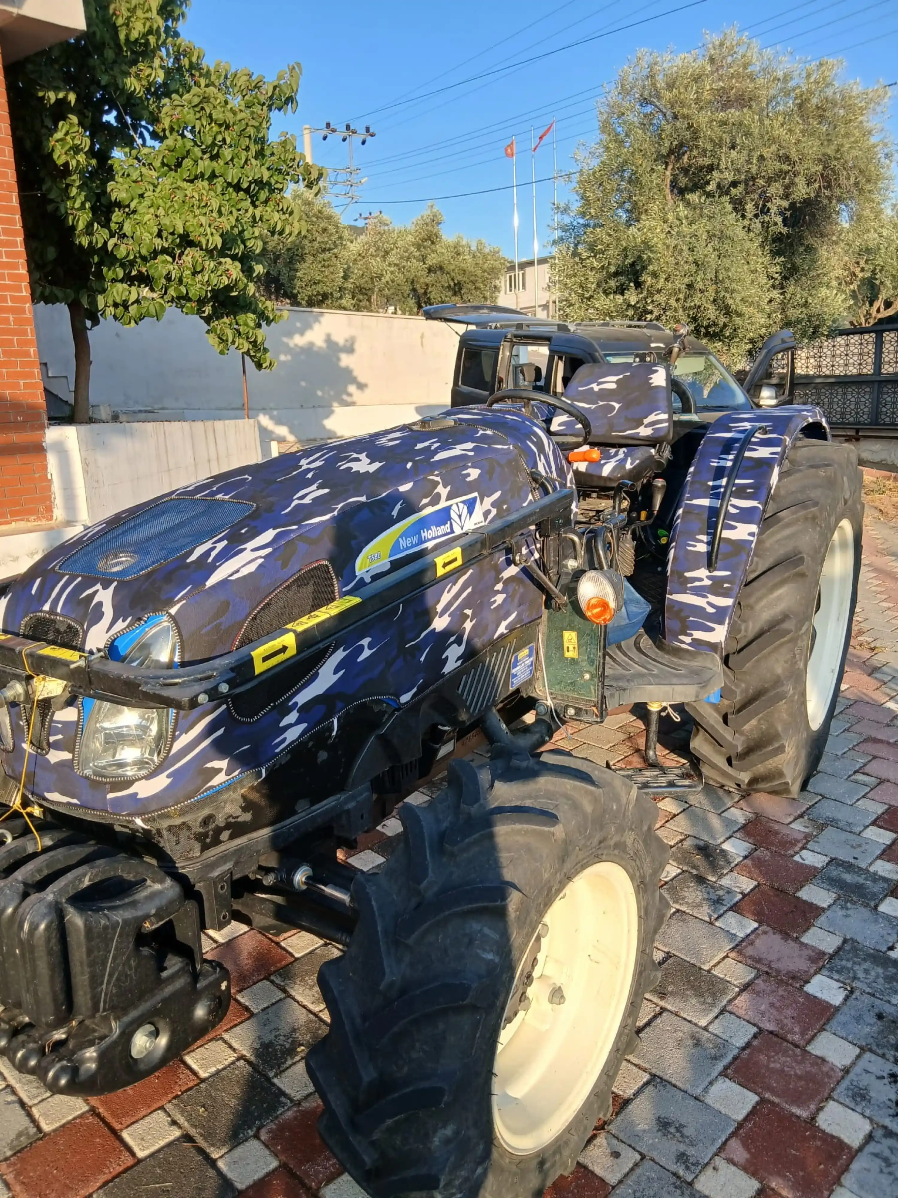 New Holland T 580 2013 - 2022 Traktör Kaput - Koltuk - Çamurluk Full Takım