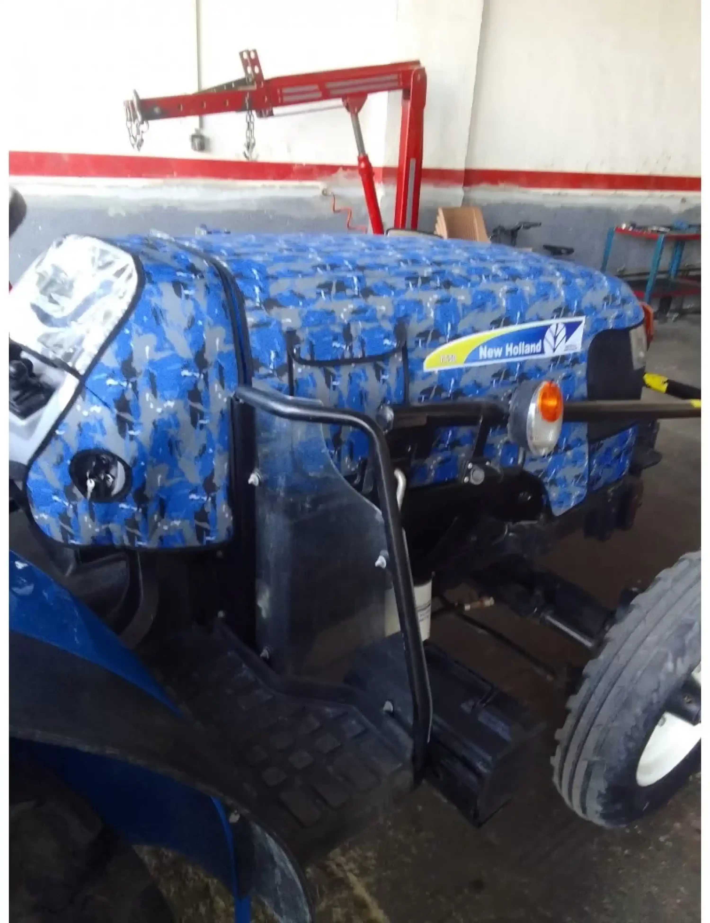 New Holland TT 55 2012 - 2022 Traktör Kaput - Koltuk - Çamurluk Full Takım