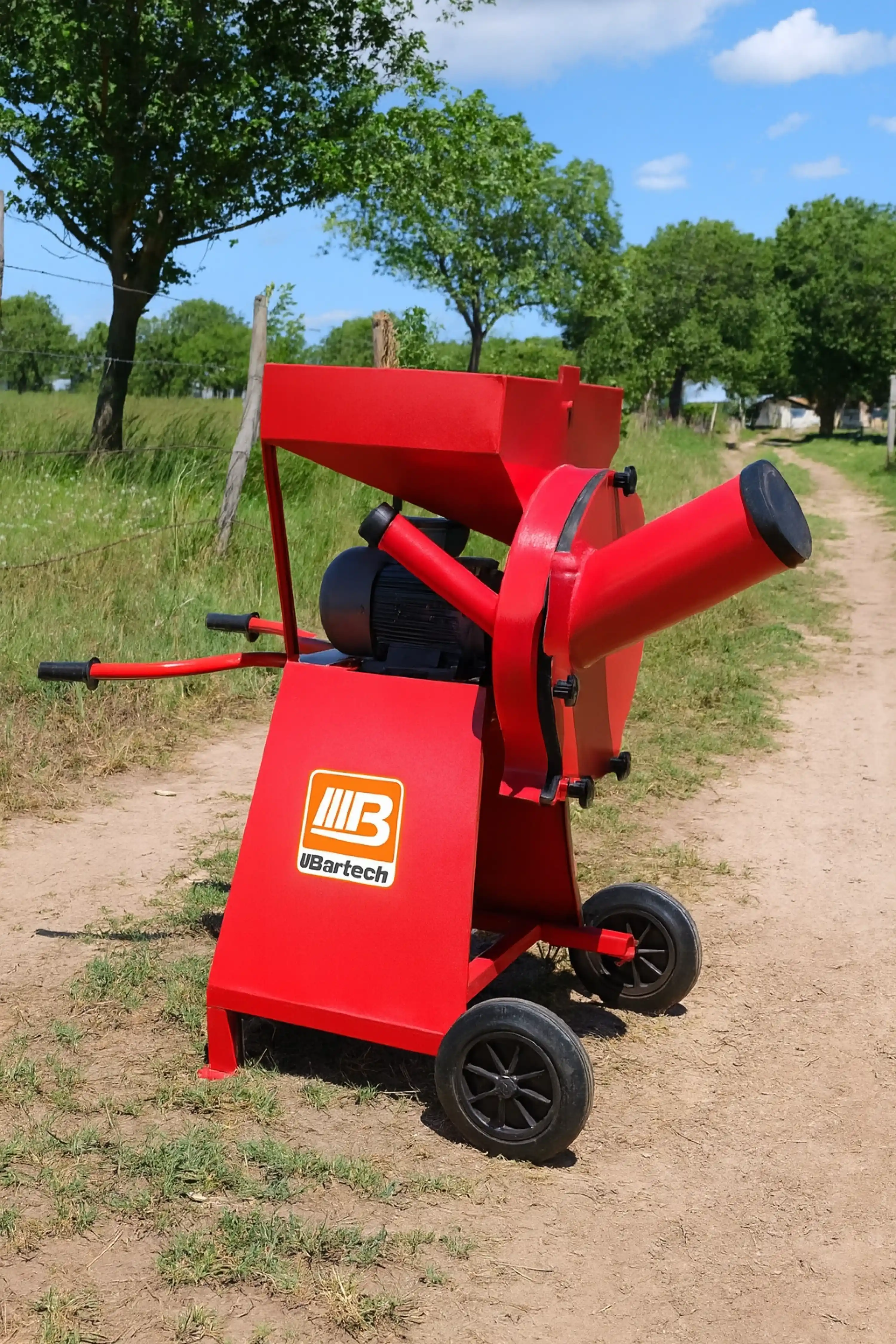 Tekerlekli Yem Kırma Makinesi