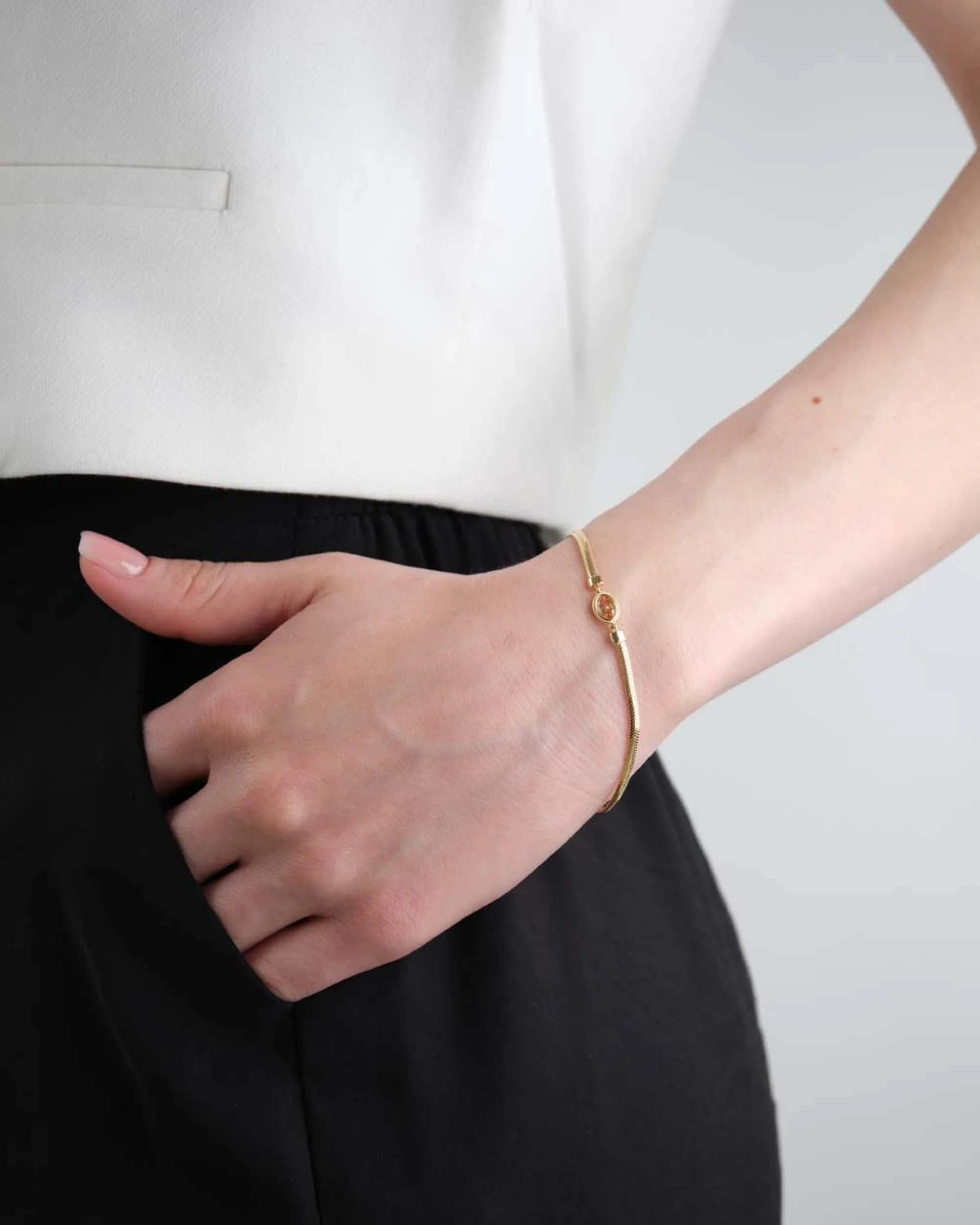 İtalyan Balıksırtı Strin Taşlı Bileklik