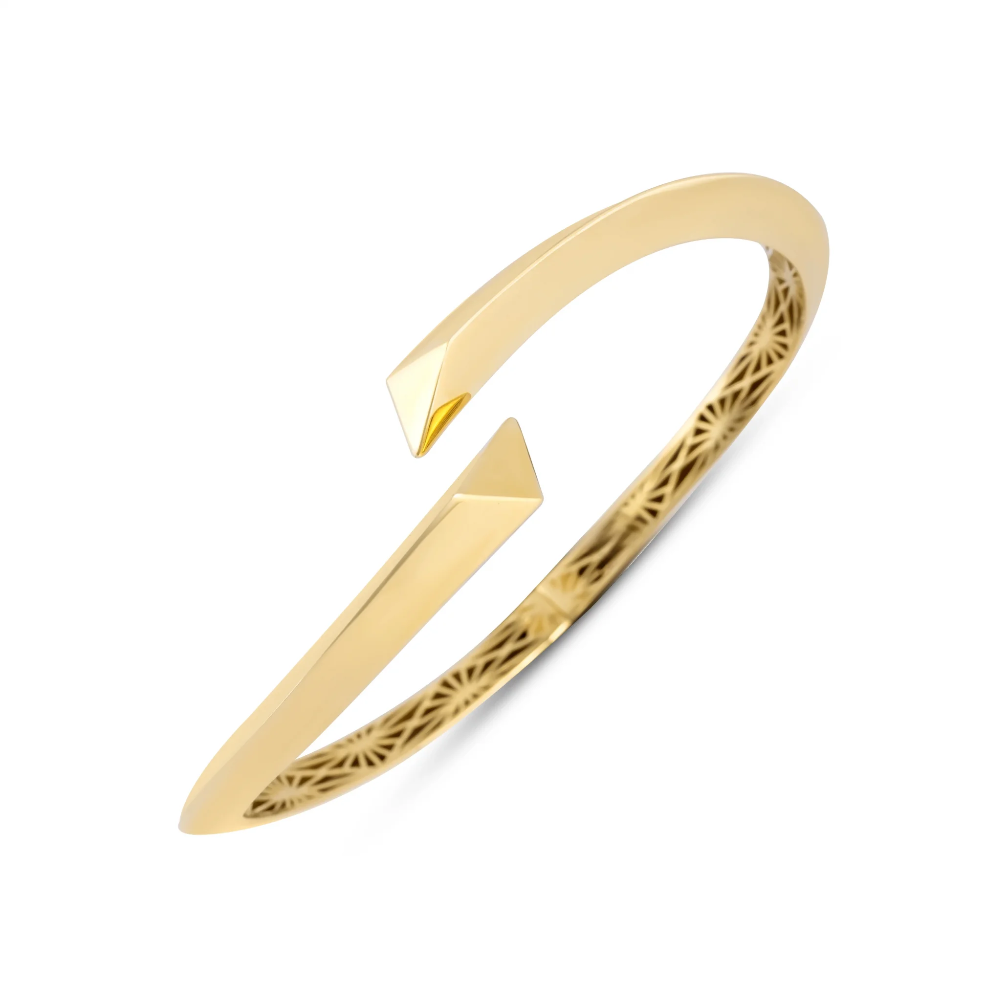 Piramit Desen Altın Kelepçe