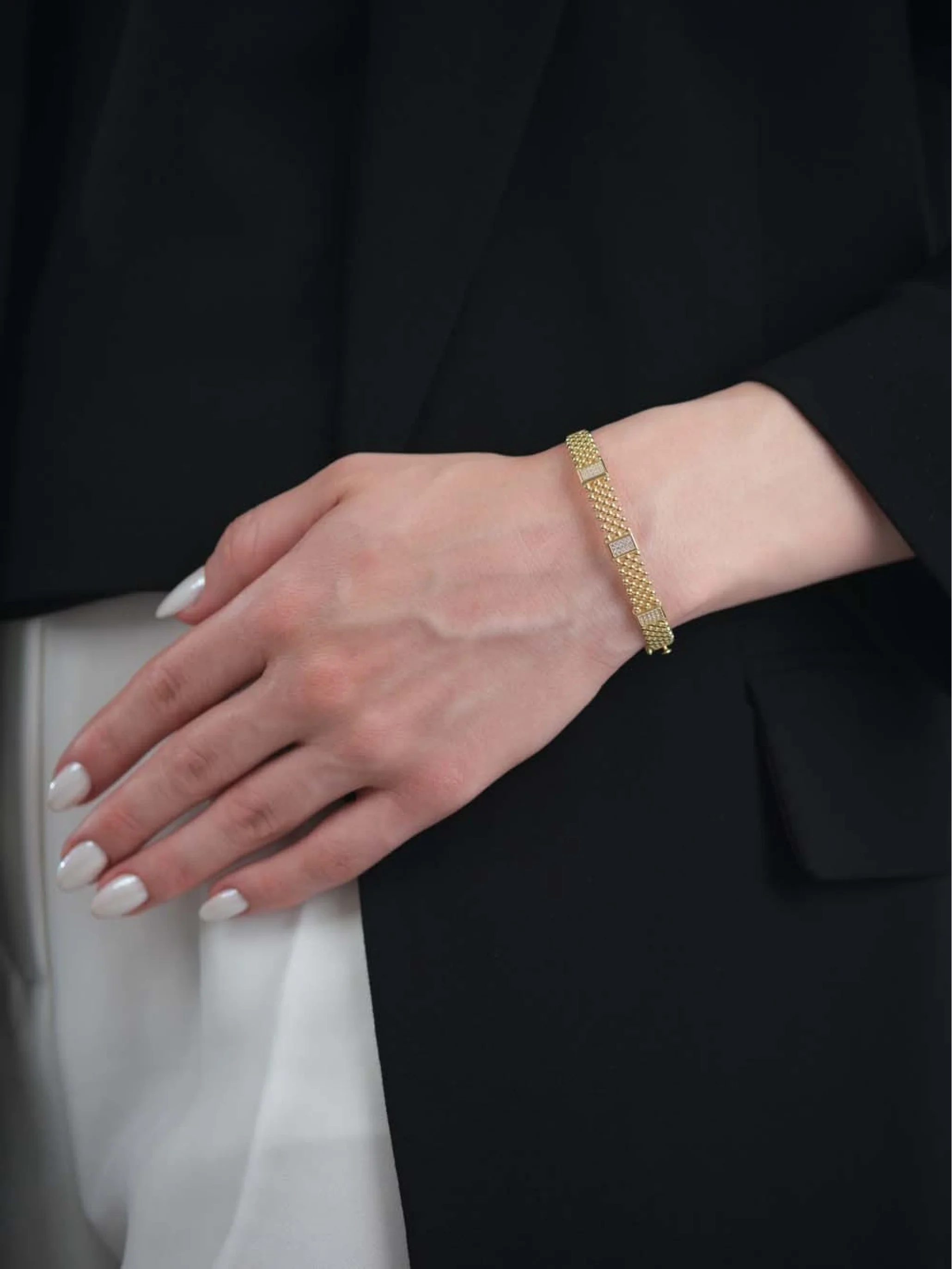 Punto Dorika Altın Kelepçe