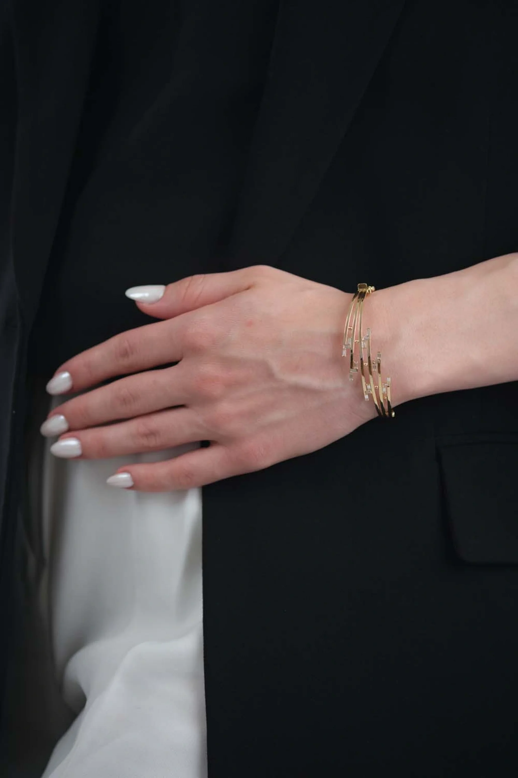 Taşlı Tasarım Altın Kelepçe