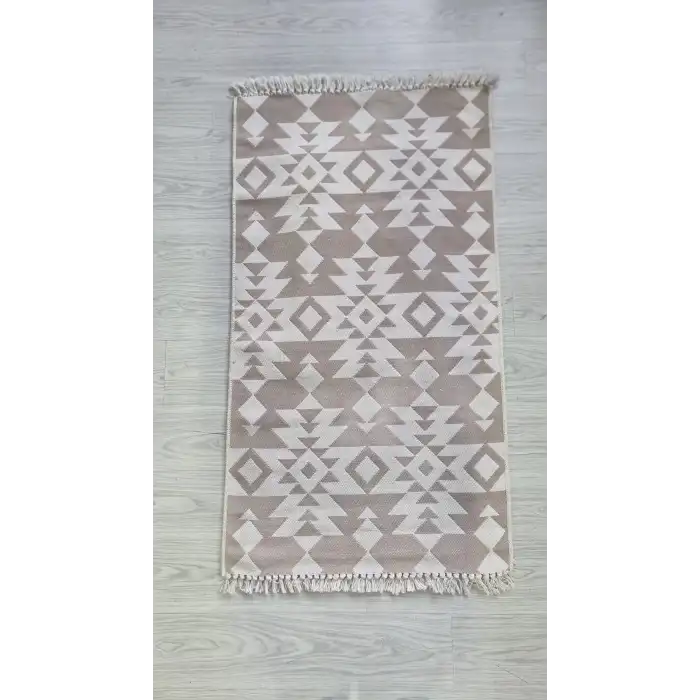Bej Üçgen Desenli El Dokuması Kilimi - 85x160 cm