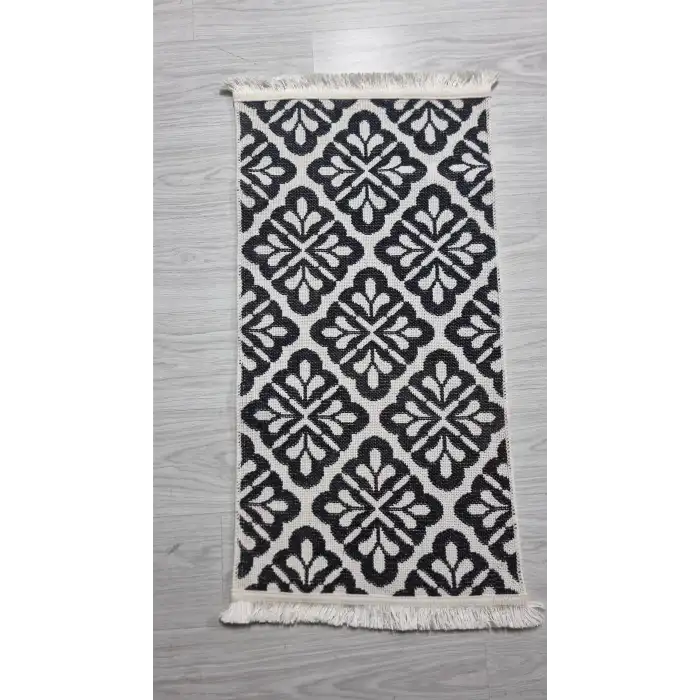 Çiçek Desenli Siyah Banyo Paspası