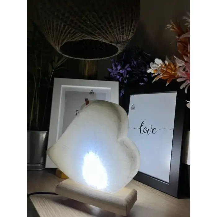 Kalp Şeklinde Tuz Lambası