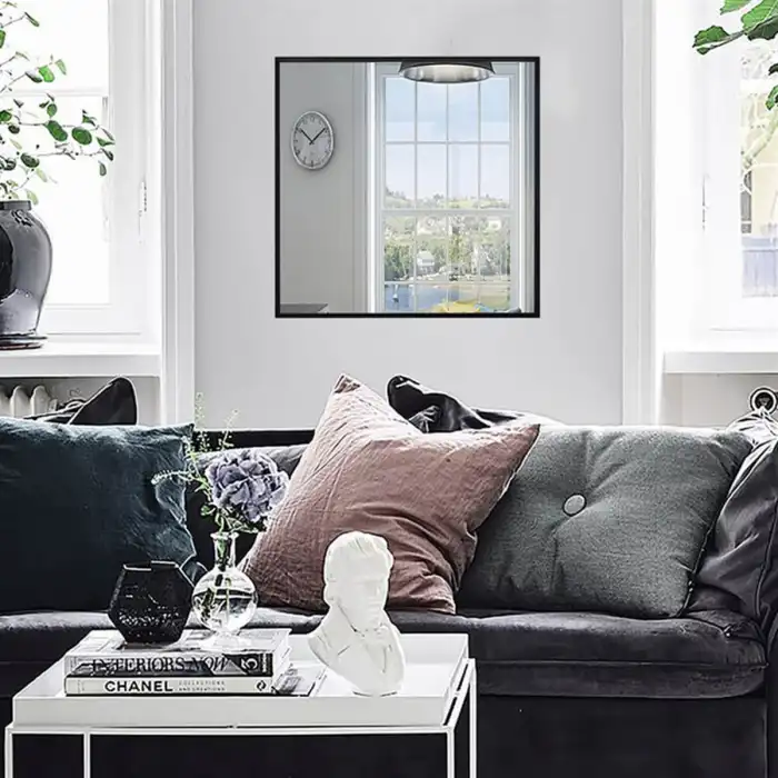 30x30 cm Metal Siyah Çerçeveli Dekoratif Ayna