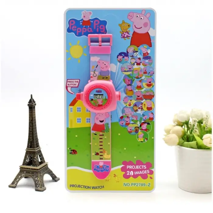 Kumik Peppa Pig Projeksiyonlu Saat 20 farklı karakteri duvara yansıtır.