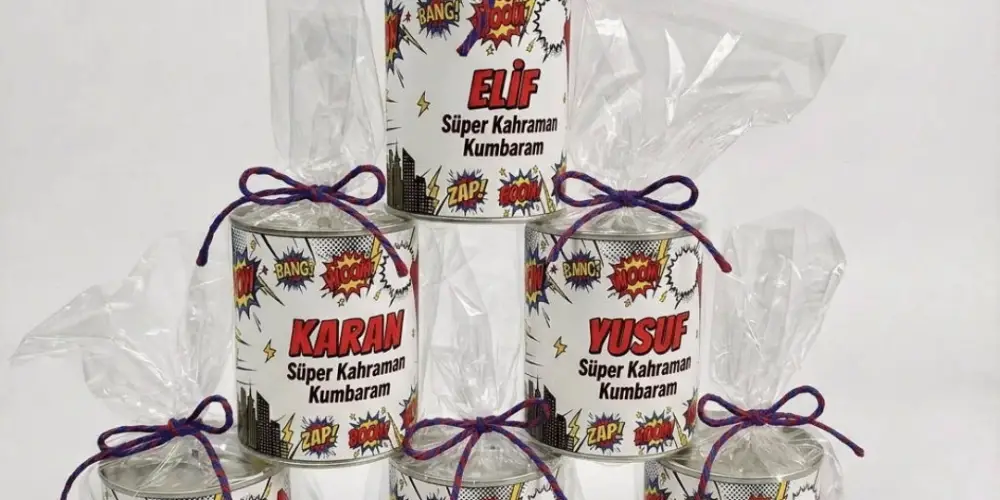 Karne Hediyesi Olarak İsme Özel Kumbara: Sınıfa Toplu Hediye Önerileri