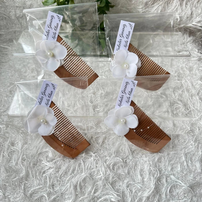 Doğal Ahşap Tarak – Özel Kadınlar Günü Hediyesi