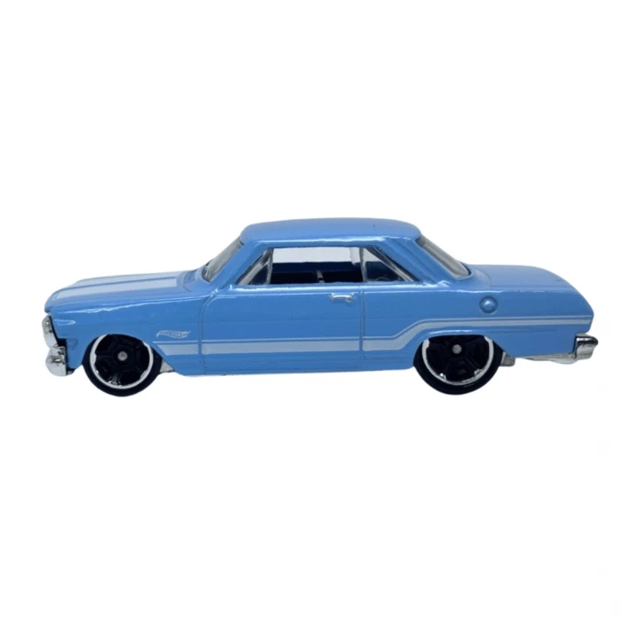 Hot Wheels 63 Chevy II - 1/64 Diecast Model Araba