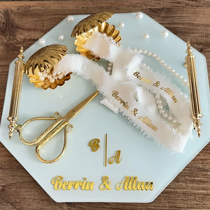 İncili Söz Nişan İsteme Tepsisi ve Damat Kahvesi Takımı (Gold Altıgen)