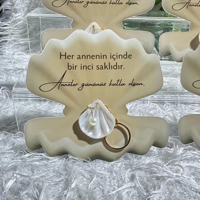 İstiridyenin Kalbinden Anneler Günü Özel Zarif İstiridye Anahtarlık