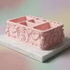 Barok Dönem El İşçiliği Görünümlü 3D Baskı Mat Pembe Makyaj Düzenleyici