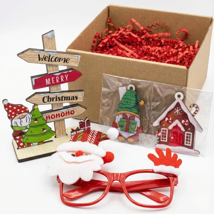 Eğlenceli Yılbaşı Konsept Hediye Seti: Noel Baba Gözlük & Ahşap Masa Süsü (Özel Pencereli Kutu)