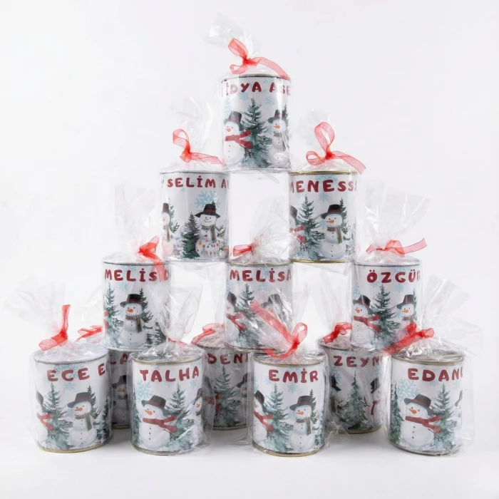 Kişiye Özel İsim Baskılı Yılbaşı Temalı Kardan Adam Metal Kumbara (Hediye Paketli 1 Adet)