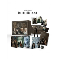 Gümüş Yürek Serisi - Üç Kitaplık Hediyeli Yan Boyamalı Kutu(Ciltli)