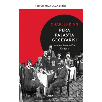 Pera Palasta Geceyarısı