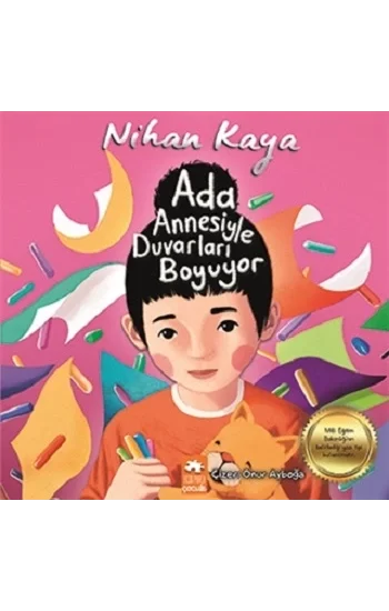 Ada Annesiyle Duvarları Boyuyor