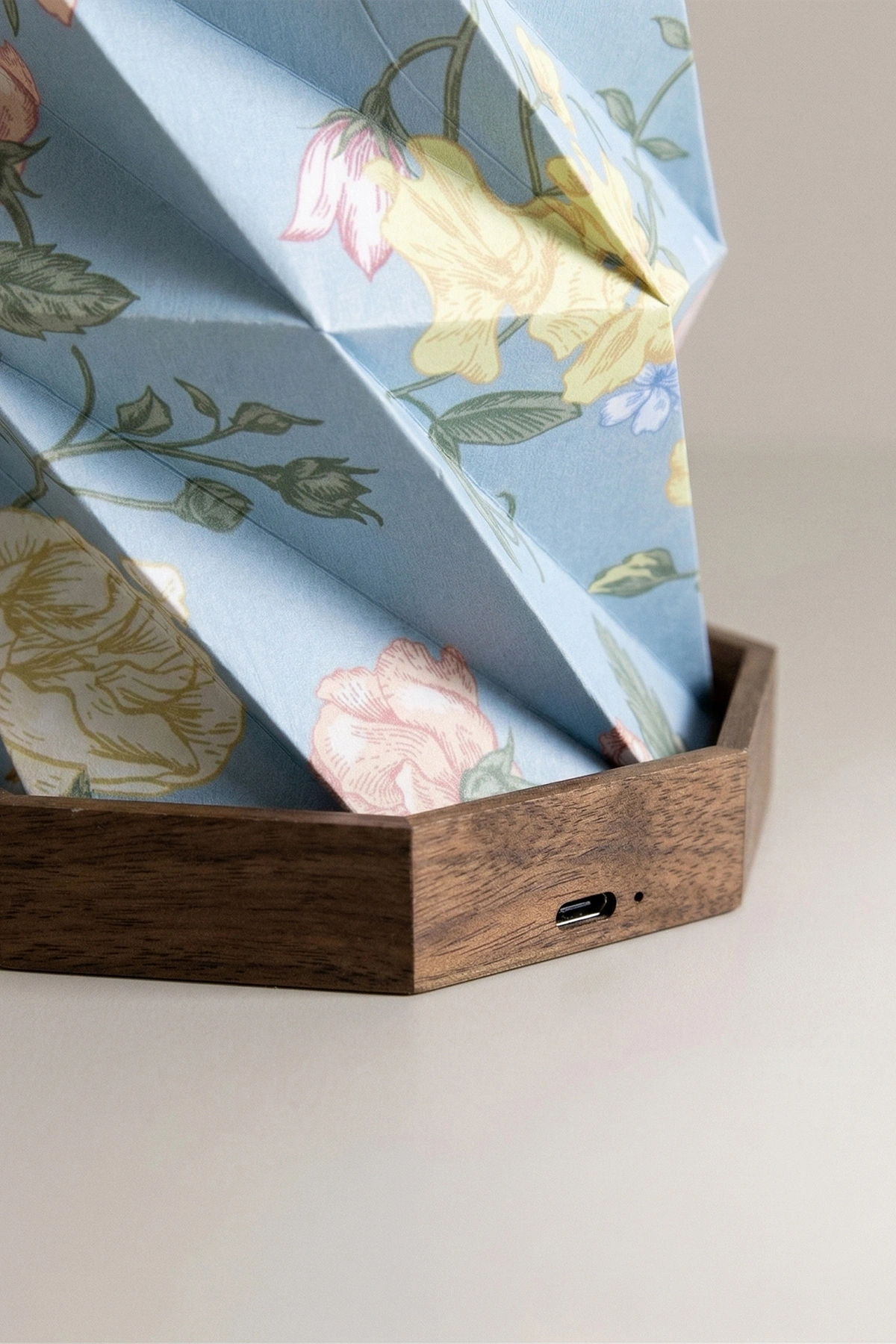 Wood Grove Katlanabilir Şarjlı Dekoratif LED Abajur Ahşap Aydınlatma