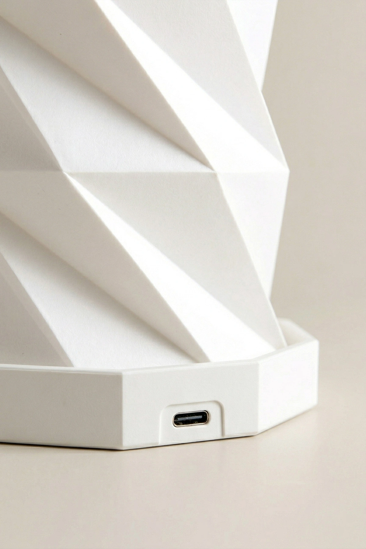 White Pure Katlanabilir Şarjlı Dekoratif LED Abajur Aydınlatma