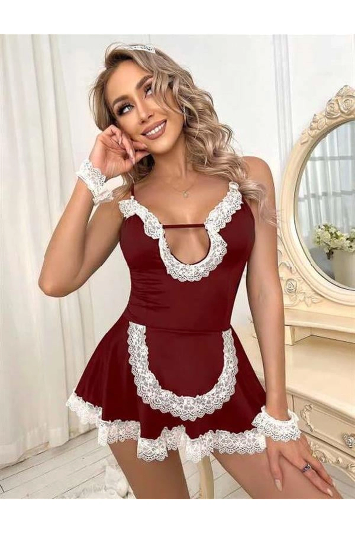Aksesuarlı Dantelli Fantezi Hizmetçi Kostümü Bordo Renk