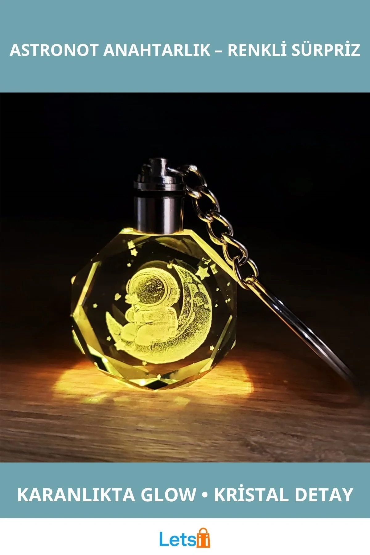 Astronot Tasarımlı Renk Değiştiren Işıklı Anahtarlık 10 cm