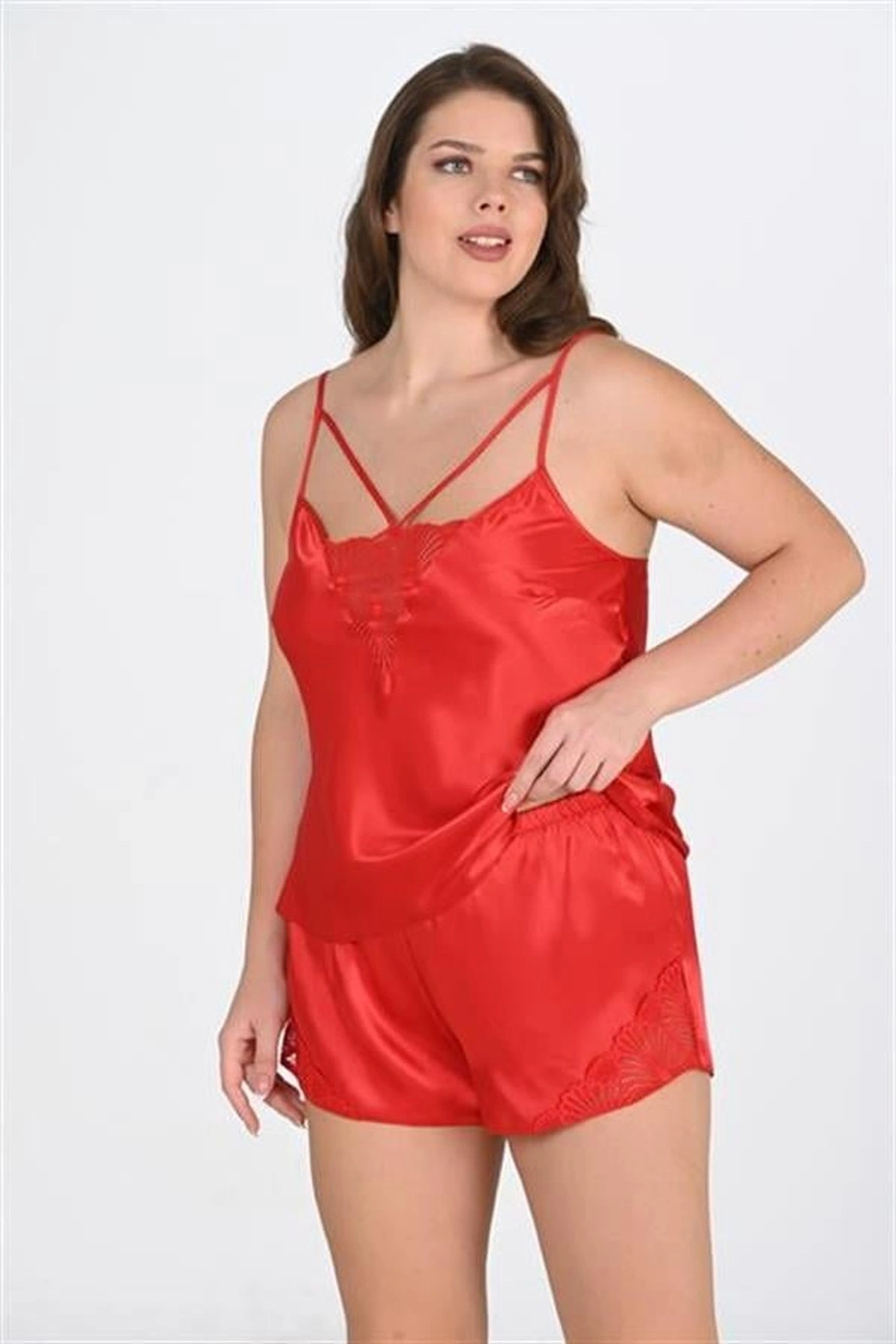 Büyük 2Li Saten Şort Takımı Kırmızı Renk
